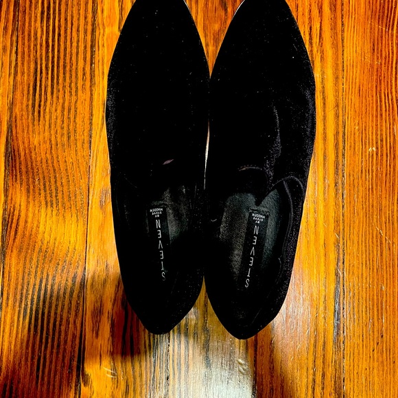 Steven Madden - Picture 1 of 5